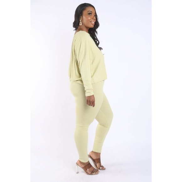 Women's Plus Size Long Sleeves Open Back Strap Point Top And Matching Pants Set - Picture 2 of 5